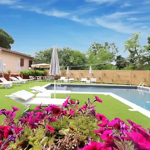 Le Renaie Hotel